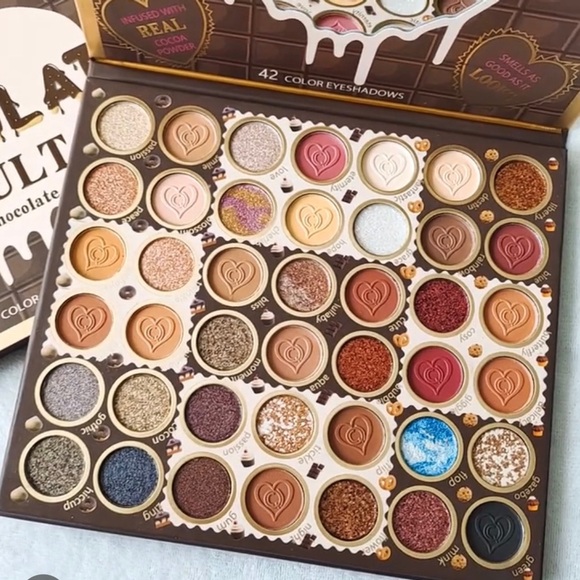 Chocolate Vault 42-Color Chocolate Eyeshadow Palette - Picture 1 of 13